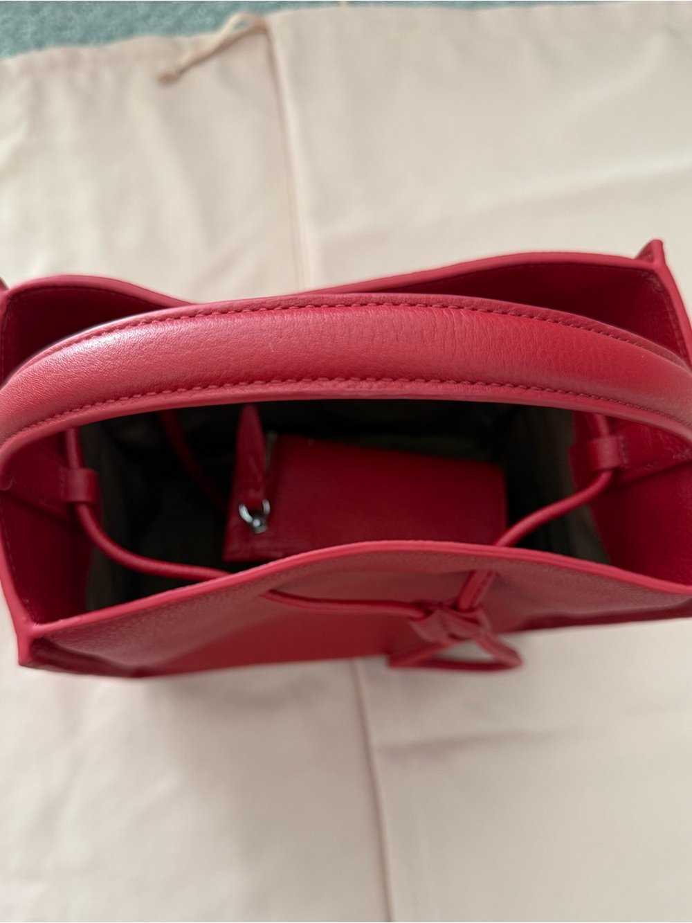 3.1 Phillip Lim Red Pebbled Drawstring Shoulder Bag - Picture 3 of 9